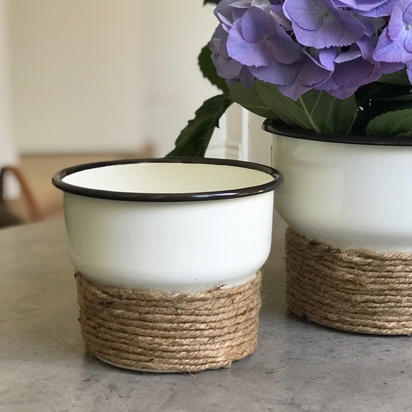 Flower Pot - Picture 2 of 6